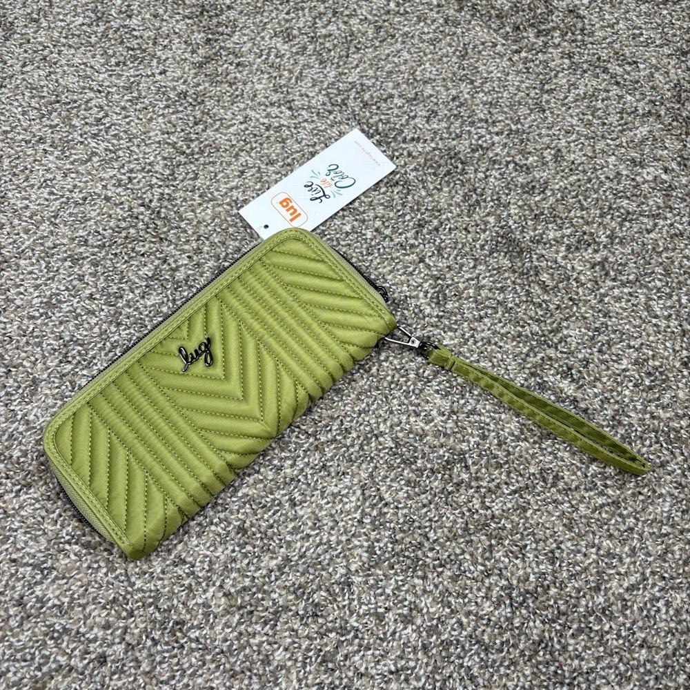 Lug Straddle Wristlet RFID Full Zip Wallet Grass Green